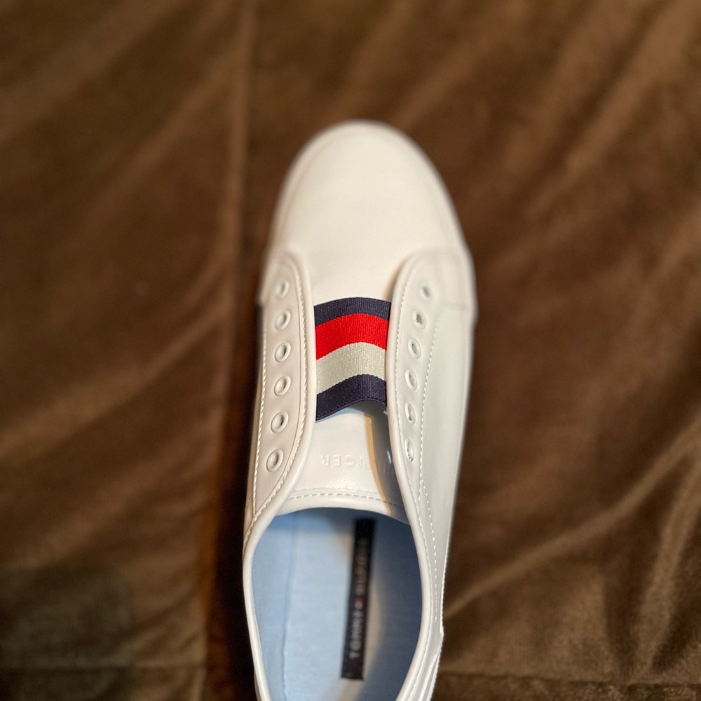 Slightly worn Tommy Hilfiger sneakers